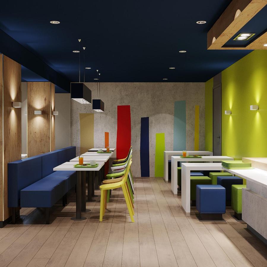 普瓦捷北未来影视城宜必思快捷酒店 沙斯讷伊迪普瓦图 外观 照片